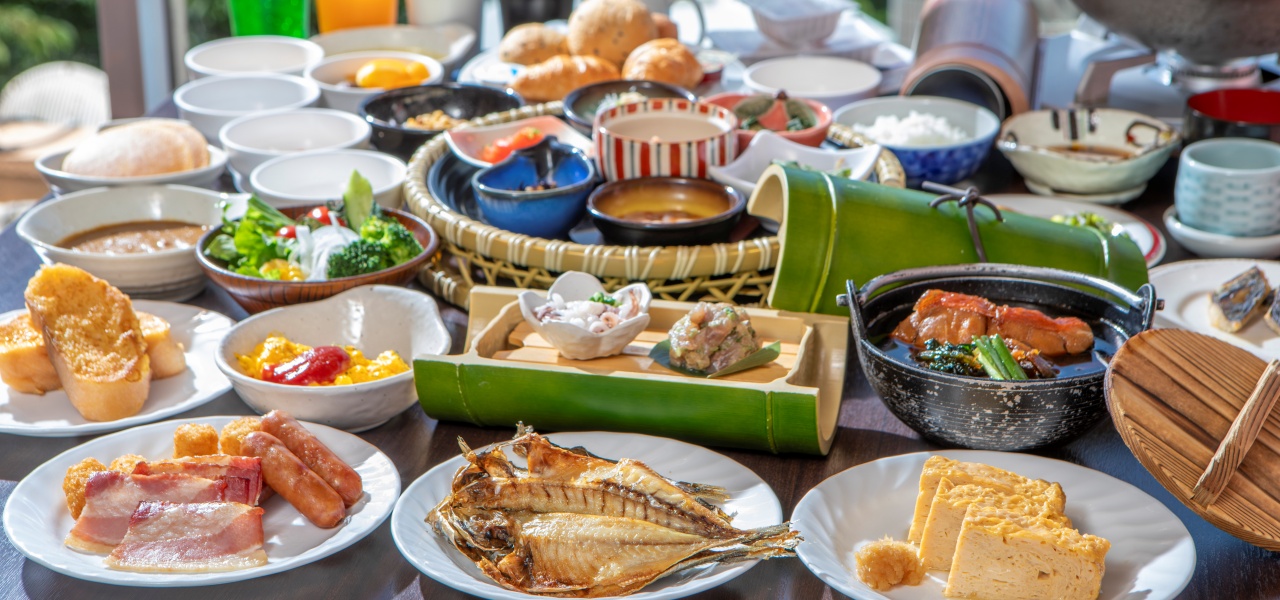 朝食も会席とハーフビュッフェを満喫｜稲取温泉 貸切風呂の宿 稲取赤尾ホテ